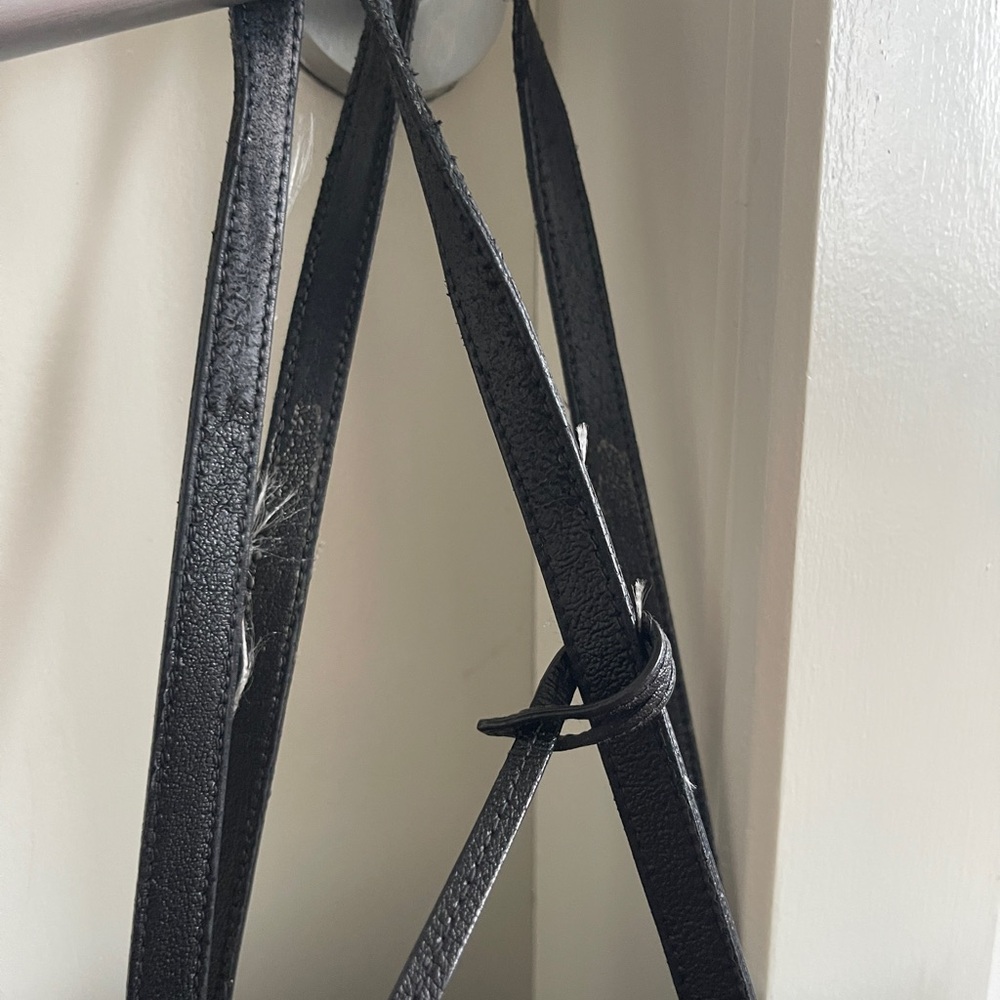 Saint Laurent Black Leather Bag with Gold YSL Charm - Picture 7 of 8